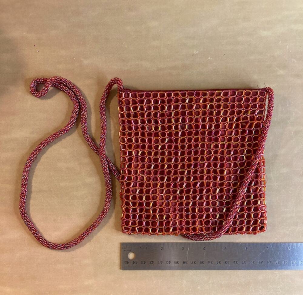 Vintage Y2K Pink Seed Bead Crochet & Mesh Crossbody Bag w/Magnetic Closure EUC